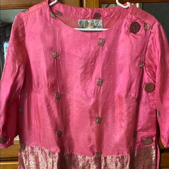 Vintage Silk Pink Top W/Gold Embroidered Details Old Money Elegant Timeless - Picture 4 of 14